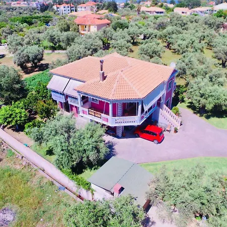 Elichrison Apartman *